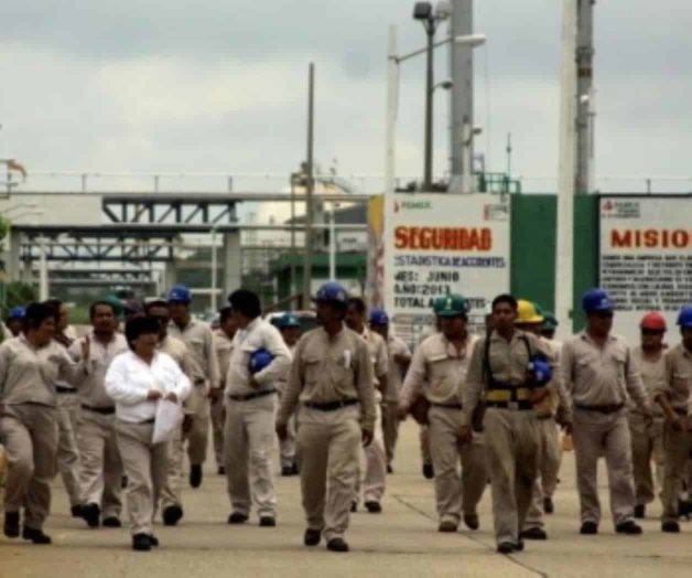 Igualan jubilados a obreros en Pemex Igualan jubilados a obreros en Pemex