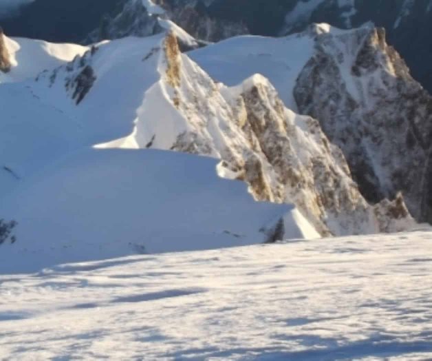 Desaparecen alpinistas italianos en Mont-Blanc Desaparecen alpinistas italianos en Mont-Blanc
