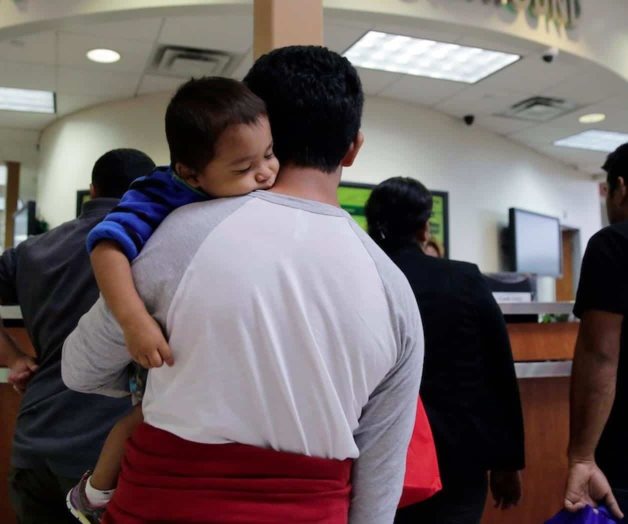 Demandan al gobierno por negar asilo a inmigrantes Demandan al gobierno por negar asilo a inmigrantes