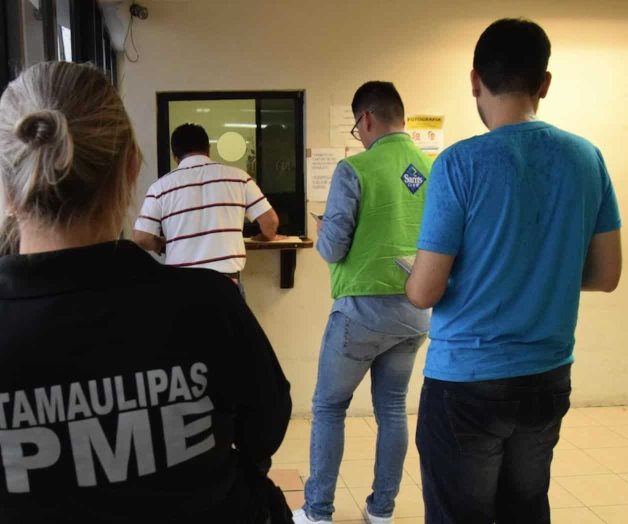 Roban placas de su auto Roban placas de su auto