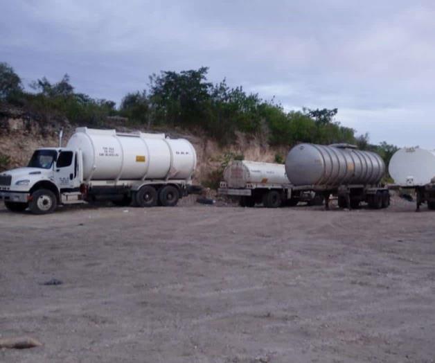 Incautan hidrocarburo en ‘Baldío’ de González Incautan hidrocarburo en ‘Baldío’ de González