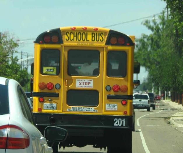 Respetar zonas escolares, o habrá multas elevadas, advierte DPS Respetar zonas escolares, o habrá multas elevadas, advierte DPS