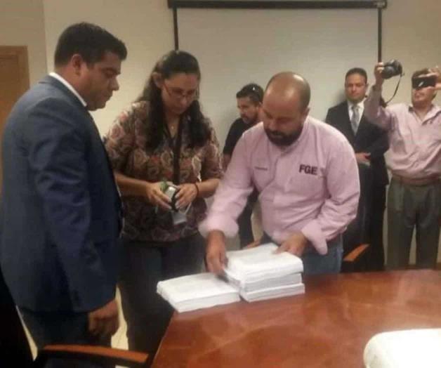 Denuncian a César Duarte por desvío de 6 mmdp Denuncian a César Duarte por desvío de 6 mmdp