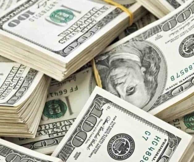 Sufre peso duro revés: Pierde 25 centavos frente al dólar Sufre peso duro revés: Pierde 25 centavos frente al dólar