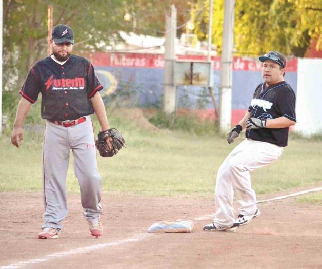 ¡LES DAN SU BIENVENIDA! ¡LES DAN SU BIENVENIDA!