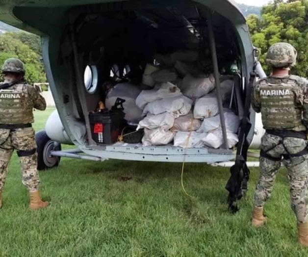 Aseguran dos toneladas de cocaína frente a costas de Acapulco Aseguran dos toneladas de cocaína frente a costas de Acapulco