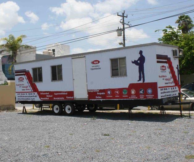 Promueven cursos móviles Promueven cursos móviles