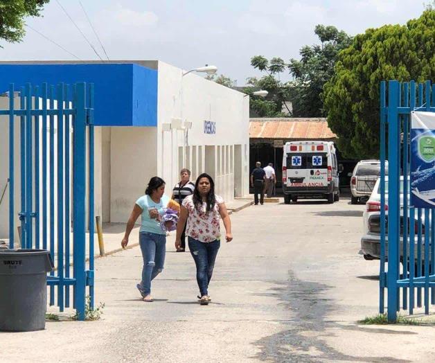 Motociclista herido al chocar con automóvil Motociclista herido al chocar con automóvil