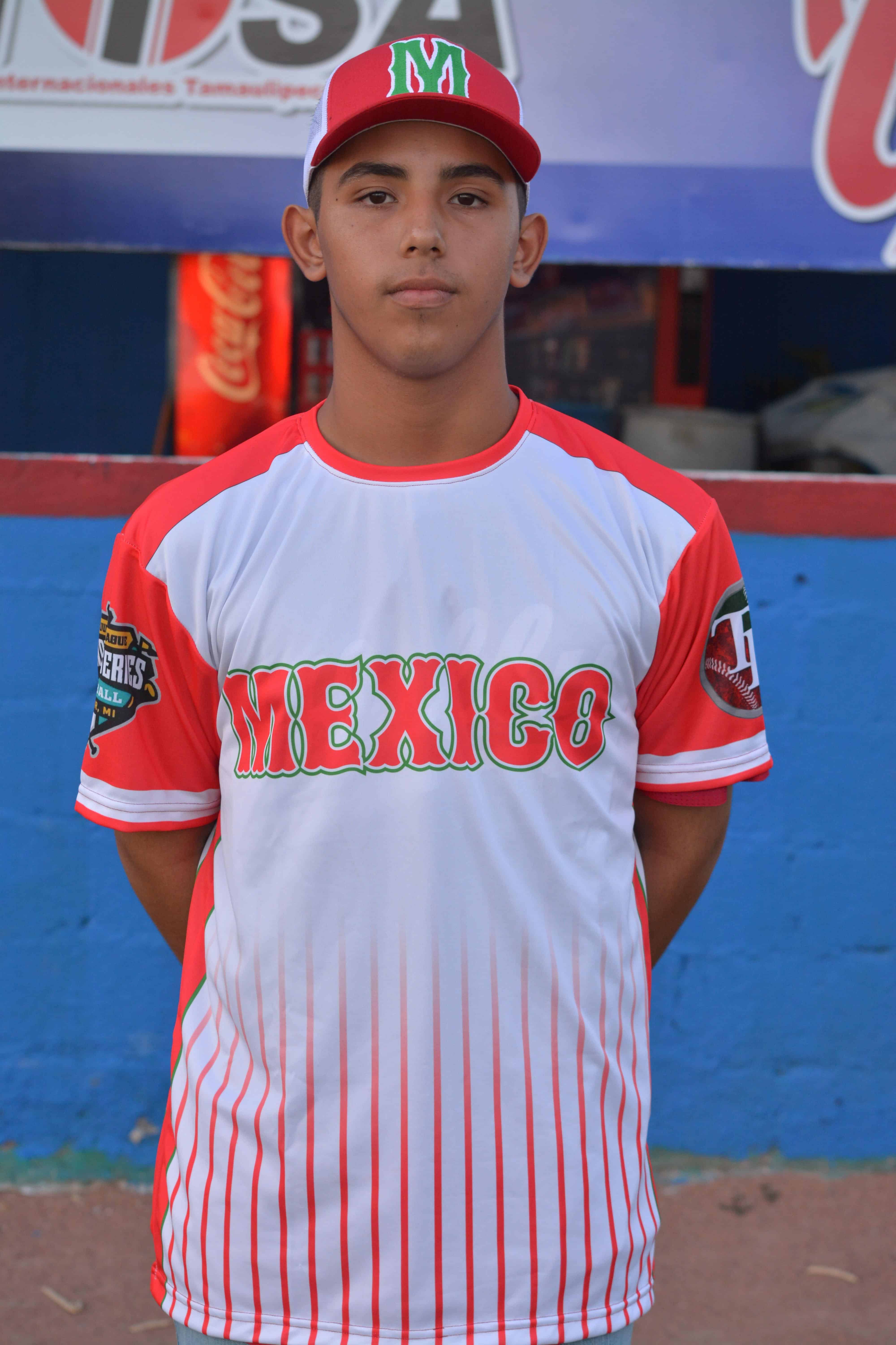 Carlos García Cruz. Pitcher y Jardinero 2 Mundiales.