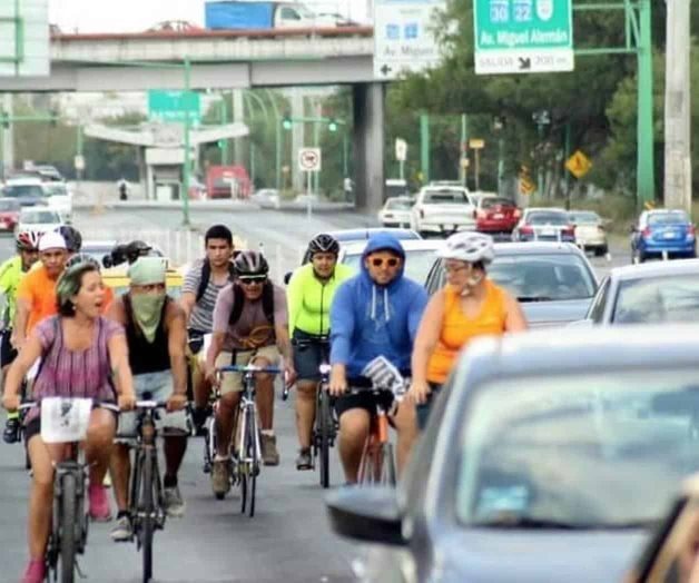 Protestan ciclistas en Monterrey Protestan ciclistas en Monterrey