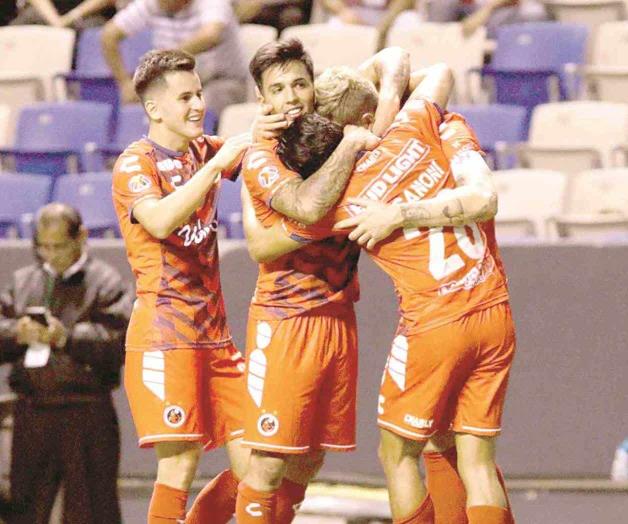 El Tiburón evade arpón El Tiburón evade arpón