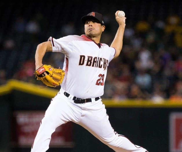 Cachorros firma a De la Rosa Cachorros firma a De la Rosa