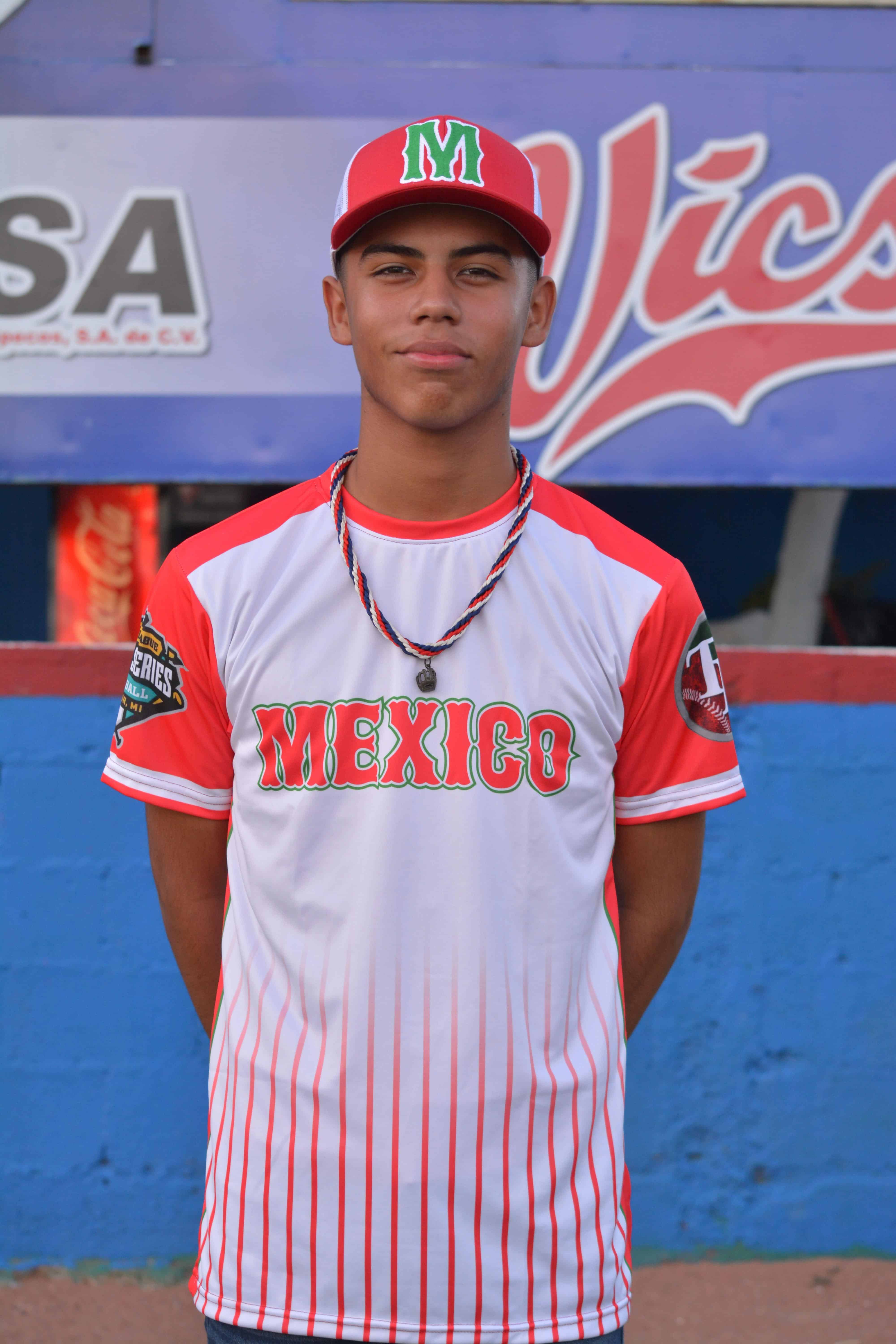 Samuel Juárez Ortiz. Pitcher y Jardinero 3 Mundiales.