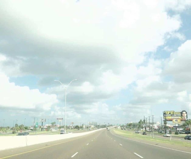 Alertan de accidentes viales por carreteras mojadas Alertan de accidentes viales por carreteras mojadas