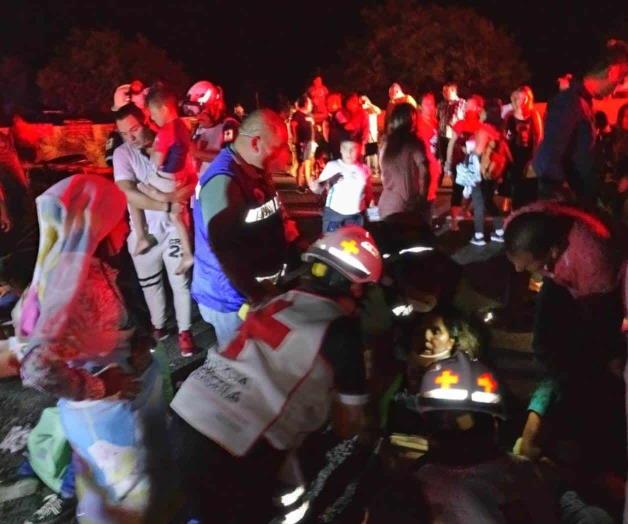 ‘Vuela’ un autobús que iba a Papantla. Vuelca en Altamira por dormitada de chofer ‘Vuela’ un autobús que iba a Papantla. Vuelca en Altamira por dormitada de chofer