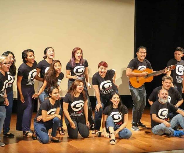 Egresan del Primer Diplomado Ceuvoz Egresan del Primer Diplomado Ceuvoz