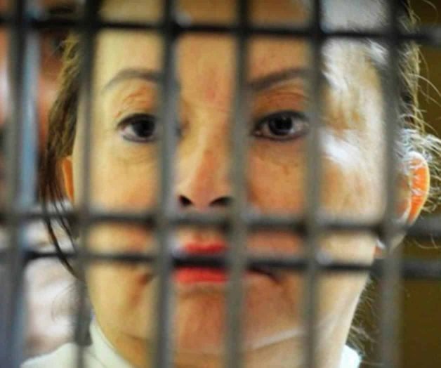 Solicita Elba Esther amparo contra aprehensión Solicita Elba Esther amparo contra aprehensión