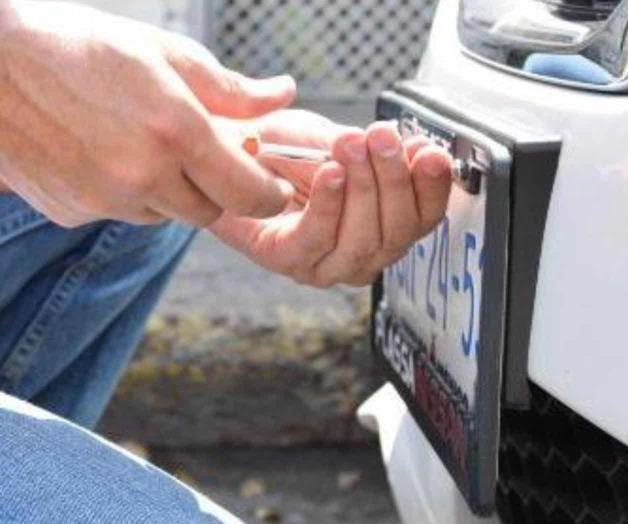 La dejan sin placas La dejan sin placas