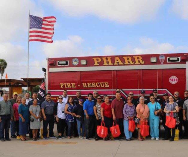 Ayudan a familias Ayudan a familias