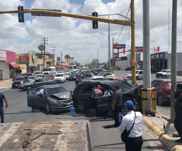 Reynosa: Deja carambola cuatro lesionados y caos vial Reynosa: Deja carambola cuatro lesionados y caos vial