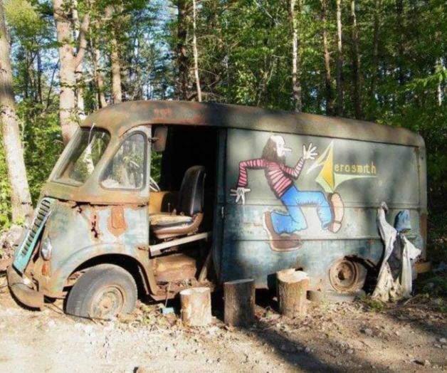 Encuentran camioneta setentera de Aerosmith Encuentran camioneta setentera de Aerosmith