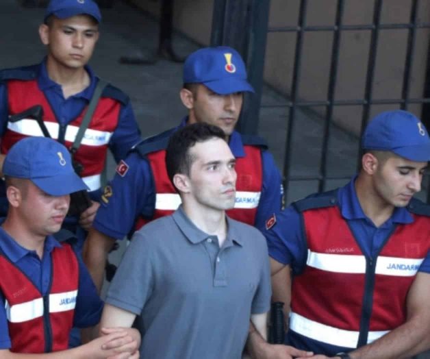 Liberan a dos militares detenidos por cruzar la frontera en Turquía