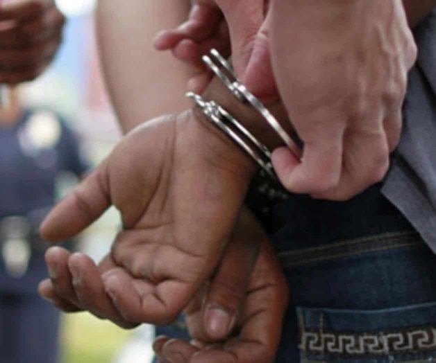 Dispara contra oficiales para evitar ser arrestado Dispara contra oficiales para evitar ser arrestado