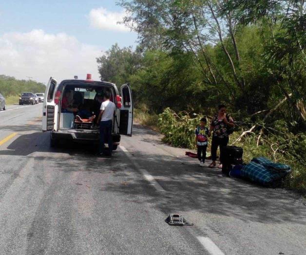 Heridos al volcar tres reynosenses Heridos al volcar tres reynosenses