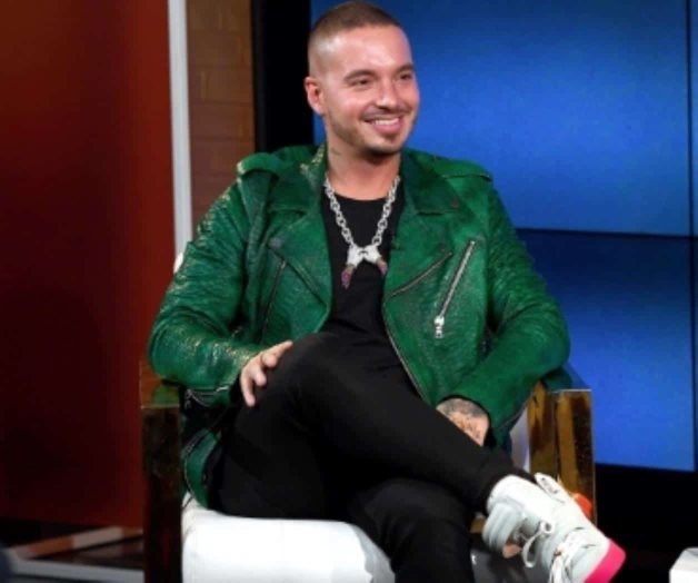 J Balvin critica a reguetoneros