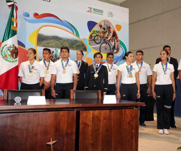 El Besiktas de Turquía busca a Marco Fabián El Besiktas de Turquía busca a Marco Fabián