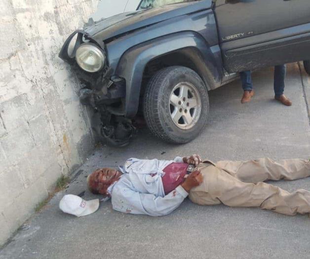 Atropella y abandona vehículo Atropella y abandona vehículo