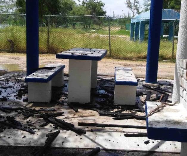 Incendio en La Playita Incendio en La Playita