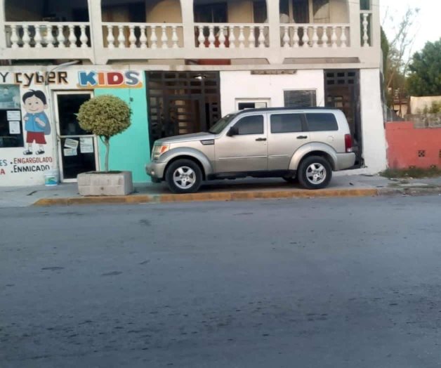 Roban espacios a peatones Roban espacios a peatones