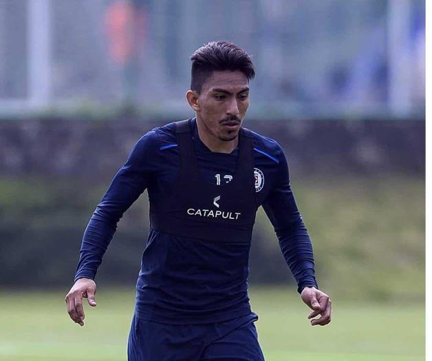 No se iría Mena pese a cancha dañada No se iría Mena pese a cancha dañada