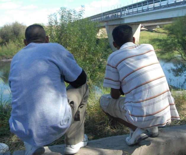 Hostigan autoridades a migrantes; denuncian Hostigan autoridades a migrantes; denuncian