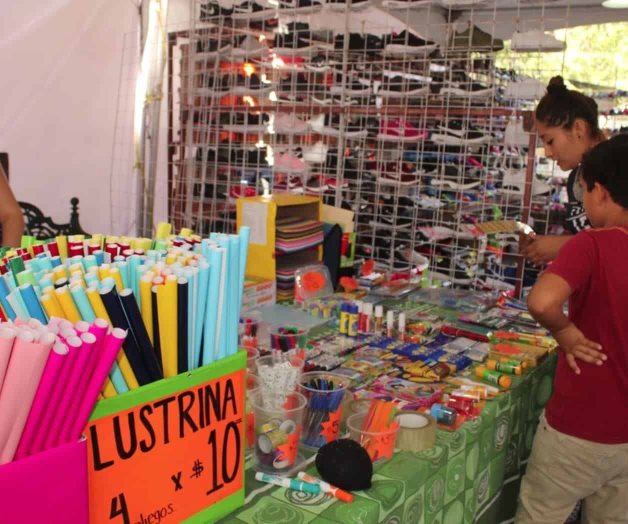 Ofrecen rebajas de hasta el 40%. Realizan Feria Escolar en la capital Ofrecen rebajas de hasta el 40%. Realizan Feria Escolar en la capital