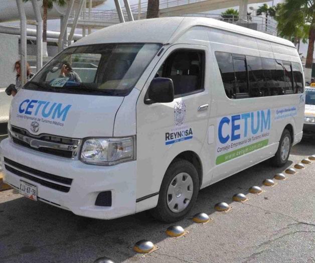 Paralizan ruta de salud