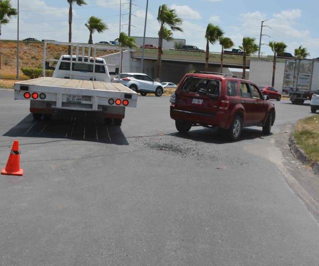 Choque en el ‘caracol’ de periférico Choque en el ‘caracol’ de periférico