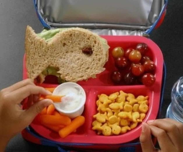 Invitan a poner lonche nutritivo a estudiantes Invitan a poner lonche nutritivo a estudiantes