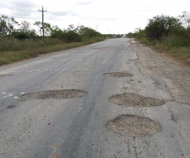 Destrozada carretera hacia Méndez-China Destrozada carretera hacia Méndez-China