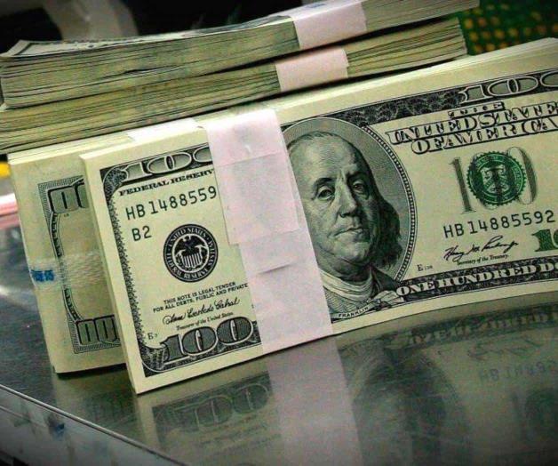 Sentencian a ex banquera por robo y malversación Sentencian a ex banquera por robo y malversación