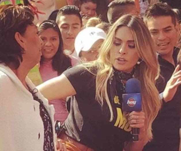 Discute en un mercado Discute en un mercado