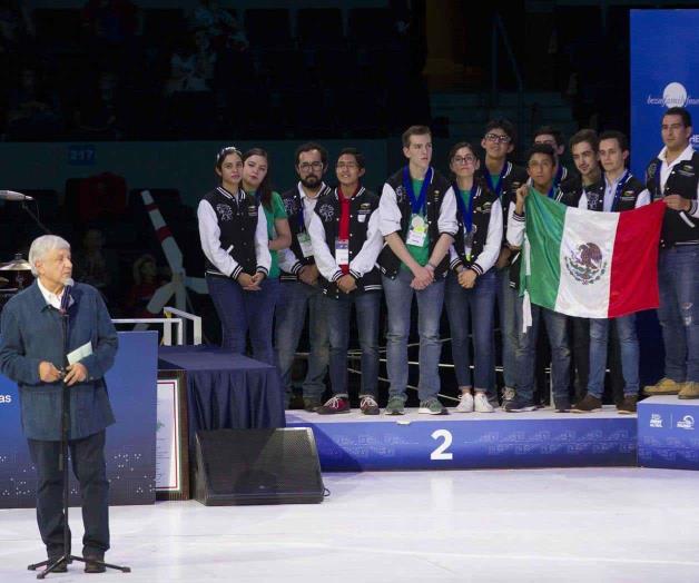 Clausura Mundial de Robótica, AMLO Clausura Mundial de Robótica, AMLO