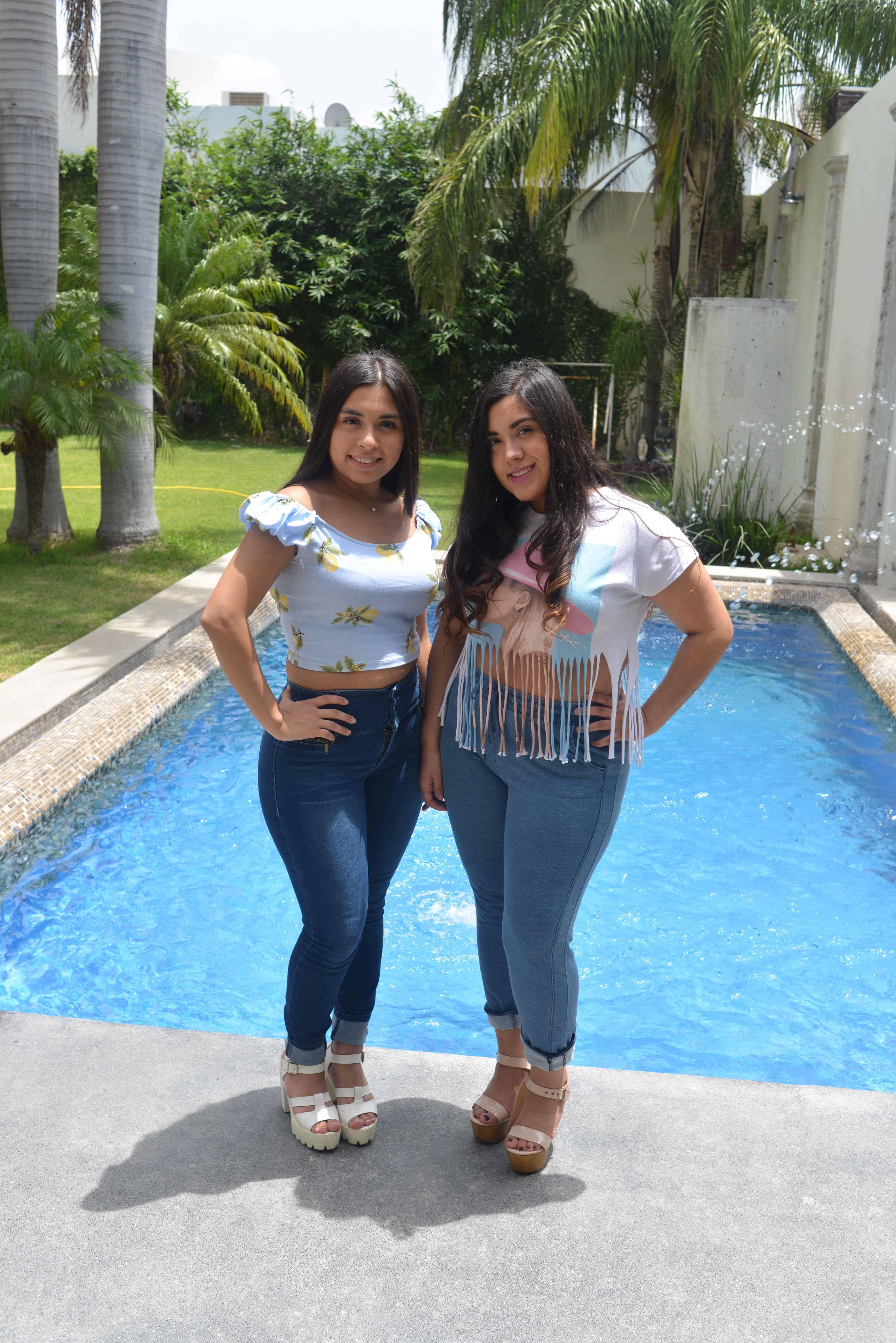 NUNCA FALTAN. Jeans y una blusa de moda son ideales para una salida con amigos, para salir al cine, para una reunión menos formal, un outfit cómodo y práctico.