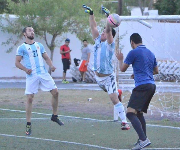 ¡Que ruede el balón! ¡Que ruede el balón!