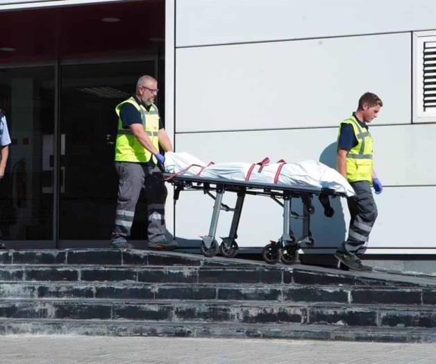 España: Abaten a hombre armado con cuchillo en comisaría España: Abaten a hombre armado con cuchillo en comisaría