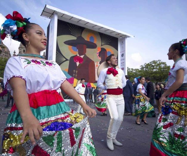 Mosaico de chaquira en Jalisco gana Récord Guinness Mosaico de chaquira en Jalisco gana Récord Guinness