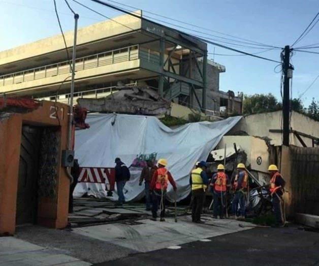 Continúa demolición del Colegio Rébsamen Continúa demolición del Colegio Rébsamen
