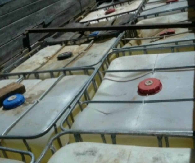 Autoridades decomisan dos mil 500 litros de hidrocarburo en Guadalajara Autoridades decomisan dos mil 500 litros de hidrocarburo en Guadalajara