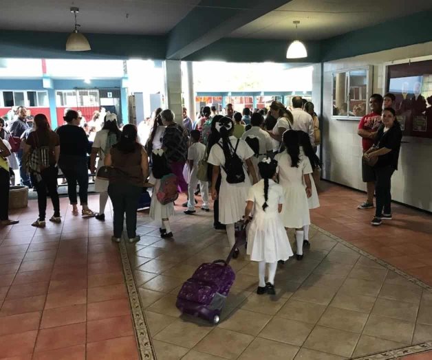 Visitan 2 planteles durante vacaciones Visitan 2 planteles durante vacaciones